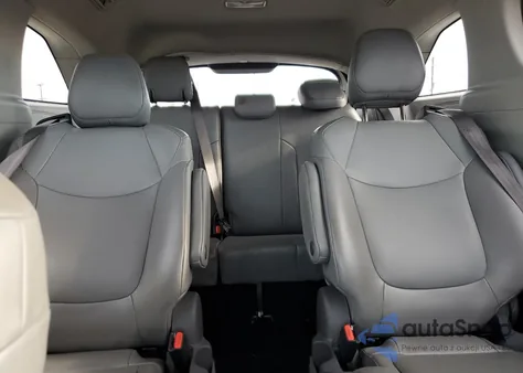 2021 Toyota Sienna Xle from USA, damaged, VIN 5TDJRKEC5MS063977